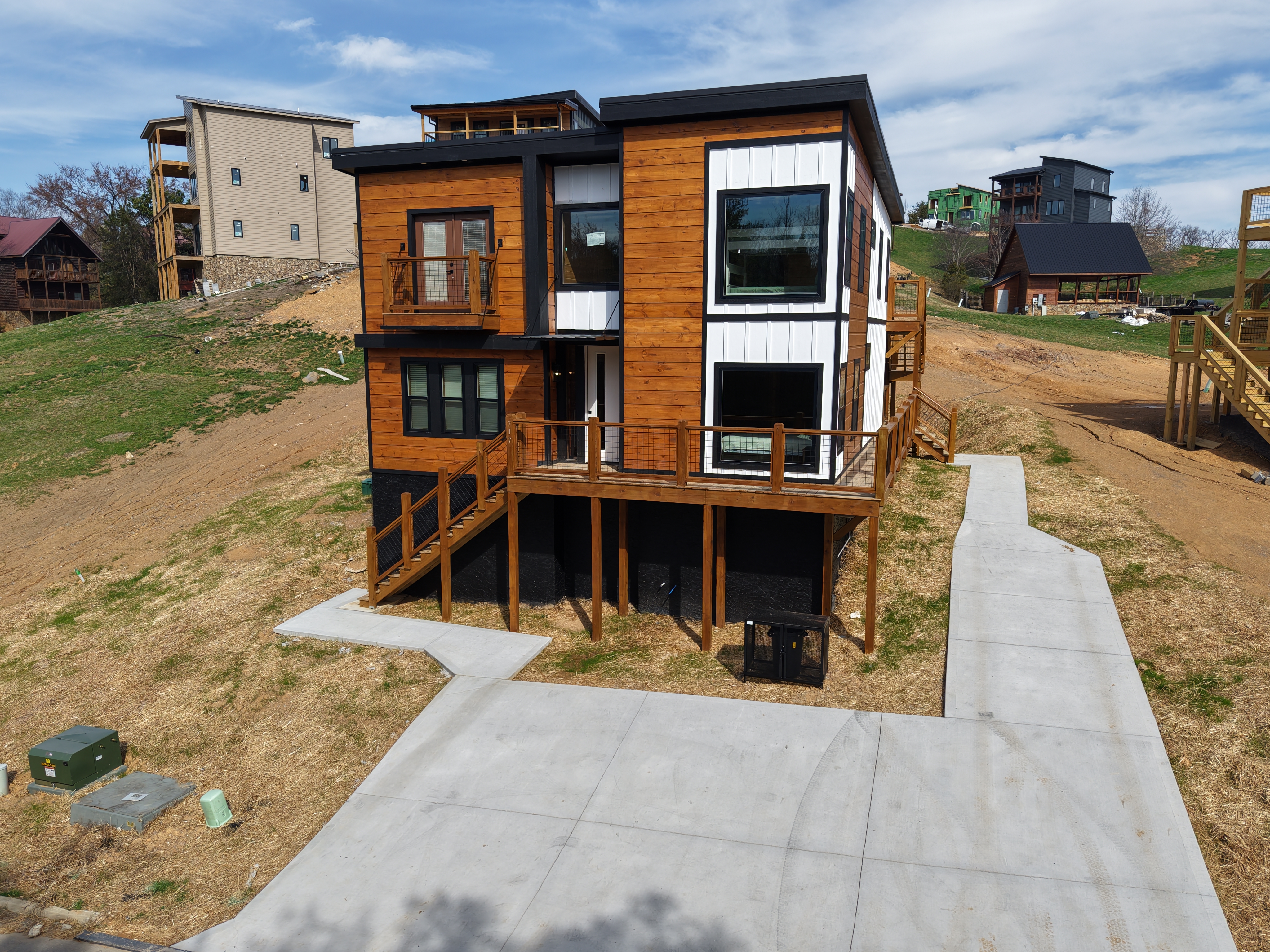 Luxury STR Cabin — Sevierville — Cabins and Homes by Donnie Allen